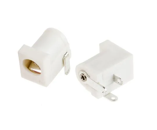 63-4689-67　RS PRO PCB Mount DC Power Socket 2.1 mm, 2.5 mm Right Angle 5A　143-8915