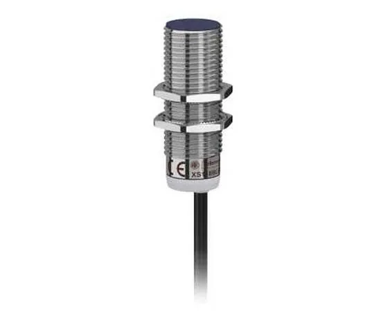 63-7036-09　Telemecanique Sensors Inductive Sensor 5 mm Detection, M18 x 1, PNP-NC, 53mm Length, 12 → 24 V dc supply voltage　XS118BLPBL2