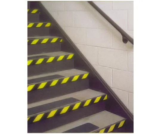 63-6811-07　Hazard Tape Black Yellow Vinyl 100 mm x 33 m　5702100mmx33m