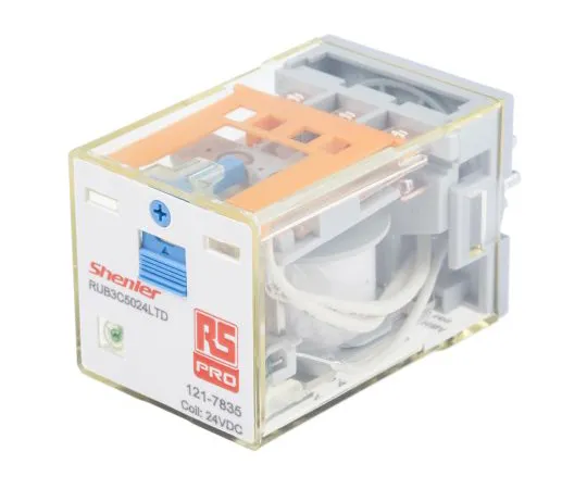 63-6809-08　RS PRO, 24V dc Coil Non-Latching Relay 3PDT, 10A Switching Current Plug In, 3 Pole　121-7835