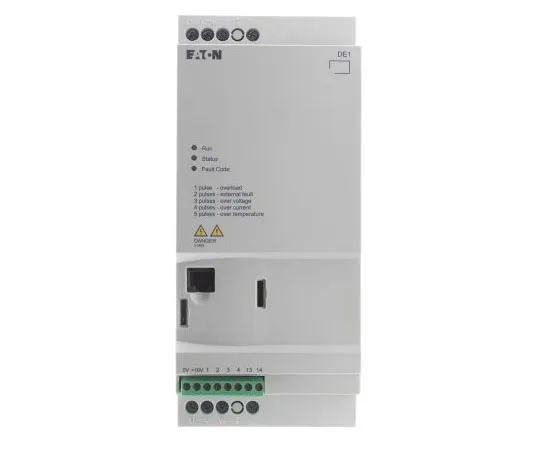 63-7388-87　Eaton Variable Speed Starter, 3-Phase In, 60Hz Out 3 kW, 480 V ac, 6.6 A DE11, IP20　180674 & DE11-346D6NN-N20N