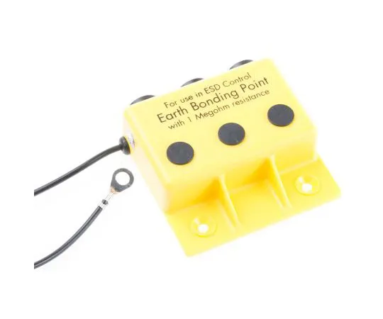 63-7477-98　RS PRO ESD Earth Bonding Box With 4 mm Socket x 3　298-3935