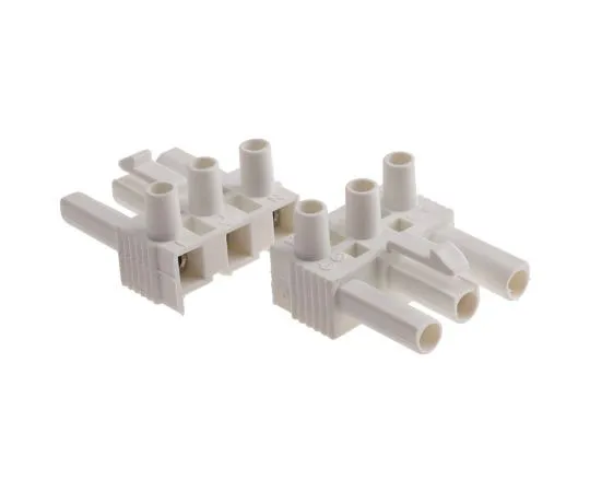 63-7588-38　RS PRO Non-F***d Terminal Block, 3 Way/Pole, Screw Down Terminals, 2.5 mm² Cable Mount, Nylon, 400 V Male　495-6238