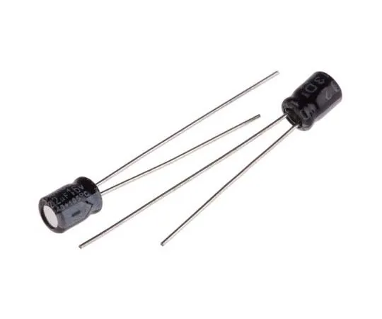 63-7721-07　RS PRO 22μF 16V dc Aluminium Electrolytic Capacitor, Through Hole 4 (Dia.) x 5mm +105°C 4mm 1.5mm 5mm　170-1018