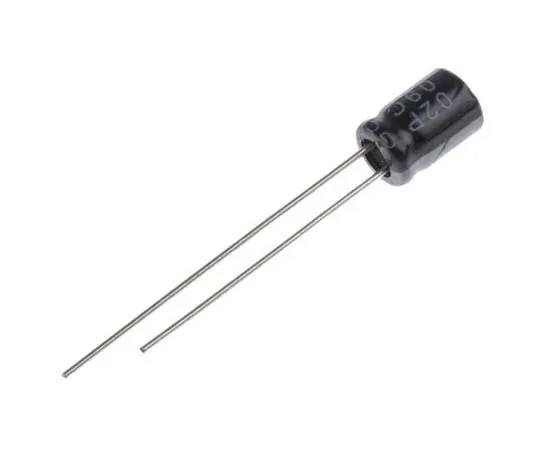 63-7727-50　RS PRO 100μF 6.3V dc Aluminium Electrolytic Capacitor, Through Hole 5 (Dia.) x 7mm +105°C 5mm 2mm 7mm　170-1058