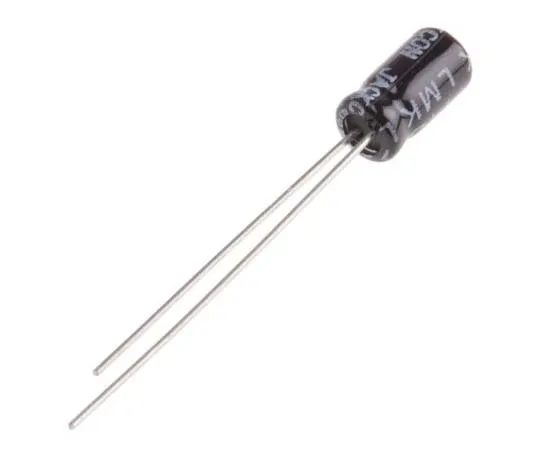 63-7727-34　RS PRO 330nF 50V dc Aluminium Electrolytic Capacitor, Through Hole 4 (Dia.) x 7mm +105°C 4mm 1.5mm 7mm　170-1044