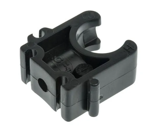 63-7647-52　Georg Fischer PP Black Saddle Clamp 16mm x , 6mm　167061085
