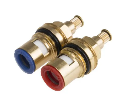 63-7972-73　RS PRO Brass Threaded Straight 7.6 mm x 14.9 mm Ceramic Tap Gland Threaded Fitting　784-5324